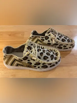 Leopard Print Slip-On Women’s Shoes in Beige Size 5.5 thumbnail 2