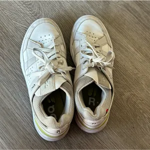 ON The Roger Clubhouse Sneakers thumbnail 8