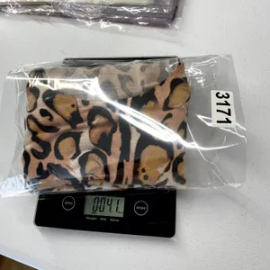 Aritzia Babaton Crop Top Womens M‎ Brown Stretch Leopard Scoop Neck Tie Front thumbnail 9