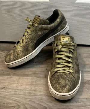 Puma Sneakers Gold metallic low tops thumbnail 1