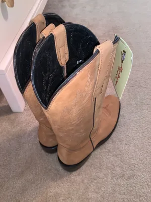 Tan Western Boots Size 9 thumbnail 3