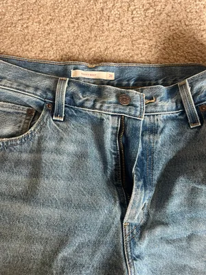 Levi's Baggy Straight-Leg Denim Jeans thumbnail 2