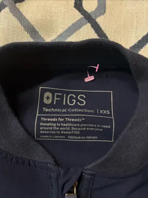 FIGS Bellery Scrub Jacket for Women - Navy classic bomber jacket Size XXS thumbnail 6