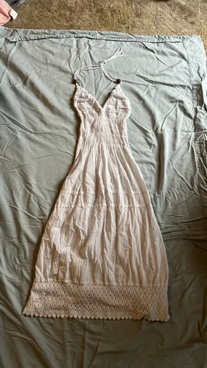 White Halter Dress Size M thumbnail 2
