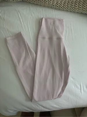 Aritzia Villa Pink Set thumbnail 4