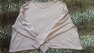 Hollister Top thumbnail 1