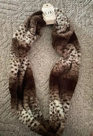 New Leopard Infinity scarf Brand New Multi thumbnail 1