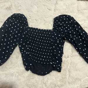 Black and white Zara blouse  thumbnail 2