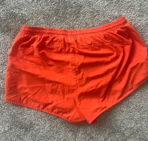 Old Navy Active Shorts thumbnail 2