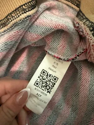 Amazon Crewneck thumbnail 2