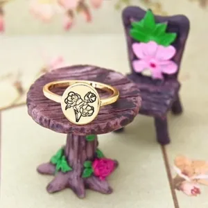 Minimalist Flower Engraved Ring Gold thumbnail 3