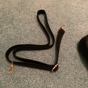 Black bag thumbnail 5