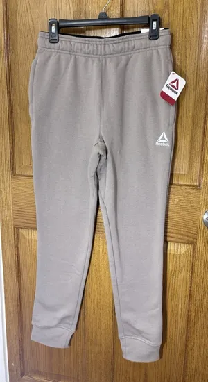 Reebok Men’s S Gray Fleece Jogger Sweatpants Elastic Waist Tapered Leg NWT thumbnail 1