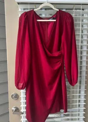 Red semi formal dress Size M thumbnail 1