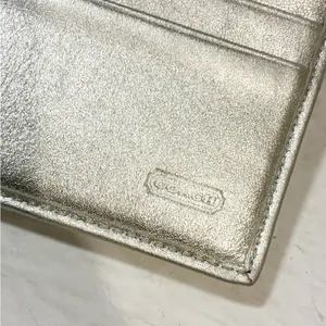 Vintage COACH Signature Metallic Jacquard Leather Medium Bifold Wallet Card Case thumbnail 4