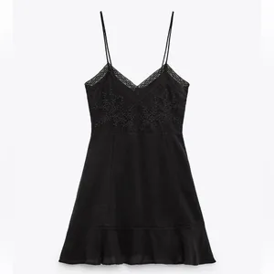 Nwt Zara Embroidered Mini Dress Size M thumbnail 7