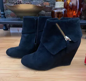 Booties Black Size 8 thumbnail 1