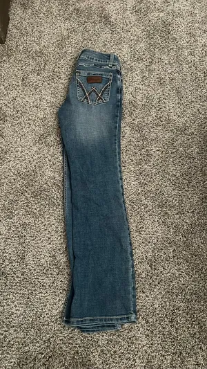 Wrangler Jeans Bootcut Mid-Rise thumbnail 3