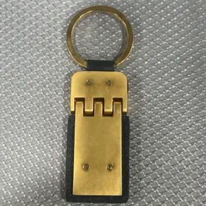 Vintage New York World Trade Center Twin Towers Keychain Gold Tone Black NYC thumbnail 4