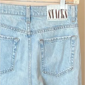 SNACKS LA From Mother Wide Leg Jeans New Light Wash thumbnail 5