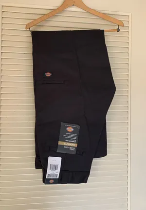 Men’s Dickies Loose fit straight leg Twill work pants thumbnail 3