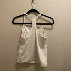 White Old Navy workout shirt thumbnail 8