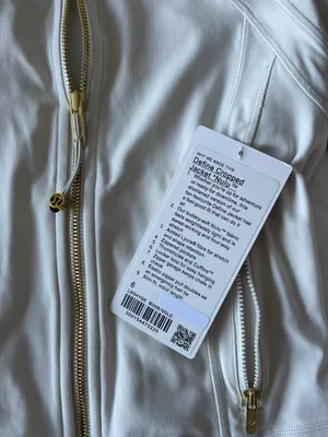 Lululemon Define Cropped Jacket thumbnail 4