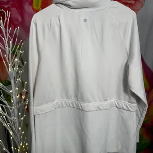 N206. White Avia hoodie with half zip thumbnail 3