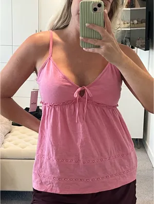 Hollister Top thumbnail 1