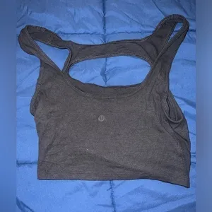 Lululemon LA Front Cutout Crop‎ Tank Size 4/6 thumbnail 2
