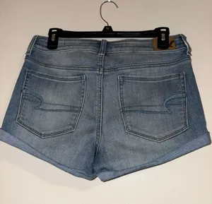 American Eagle High Waisted Shorts thumbnail 3