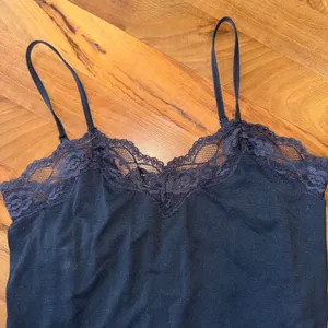 Grane Lace Trim Cami Tank Top XL Nylon Spandex V Neck Adjustable‎ Straps Y2K thumbnail 3