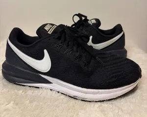Nike Zoom Structure 22 Running Sneakers Black White Athletic Athleisure SZ 7.5 thumbnail 1