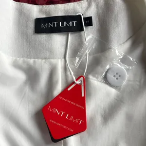 MINT LIMIT White Linen Blend Button Front Utility Vest Size S NWT thumbnail 4