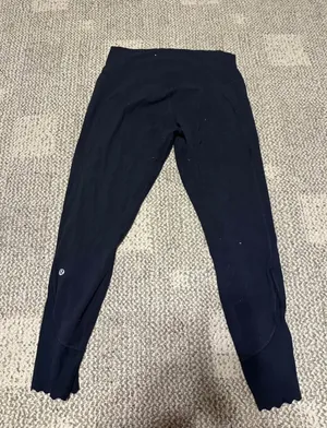 Women’s size 10 lululemon leggings thumbnail 1