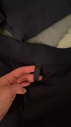 Lululemon License to Train Shorts High-Rise 4" thumbnail 2
