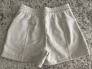 Lululemon Softstreme HR short 4” thumbnail 3