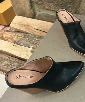 Olivia Miller Black Leather Mule with Tan Stacked Heel 6.5 thumbnail 1