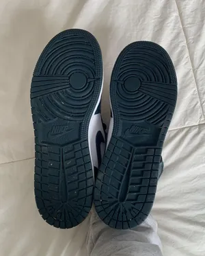 Nike Jordan 1 Mid thumbnail 4