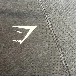 Gymshark Vital Crop Top Seamless Long Sleeve Size M Black thumbnail 6