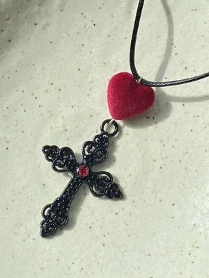 Handmade vintage antique goth heart & cross necklace✝️🖤 thumbnail 5