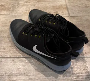 Black Nike Women’s Golf Shoes thumbnail 1
