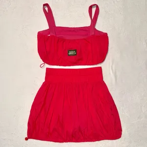 NWOT DAILY DRILLS Two Piece Bubble Crop Top and Skort size Small in Punch thumbnail 4