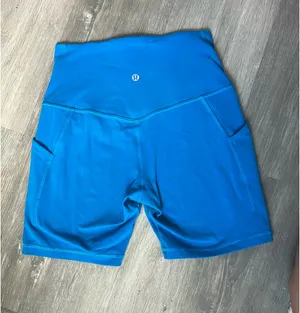 Lululemon Shorts thumbnail 2