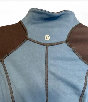 Lululemon Define Jacket in navy blue with pink side panels and black sleeves #athletic #define thumbnail 3