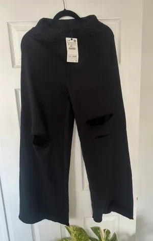 Zara Black Wide-Leg Distressed Sweatpants thumbnail 1