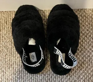 Black UGG Fluff yeah Slippers thumbnail 3