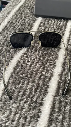 Privé Revaux Sunglasses Black thumbnail 2