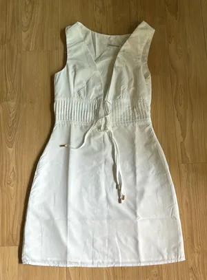 Beginning Boutique White Dress thumbnail 1