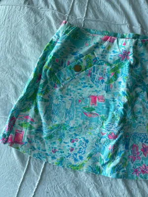 Lilly Pulitzer Skort size small  thumbnail 2